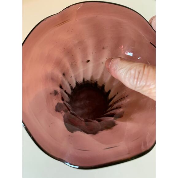 Vintage Beacon Purple Amethyst Blown Glass Vase Ruffled rim - Picture 5 of 10